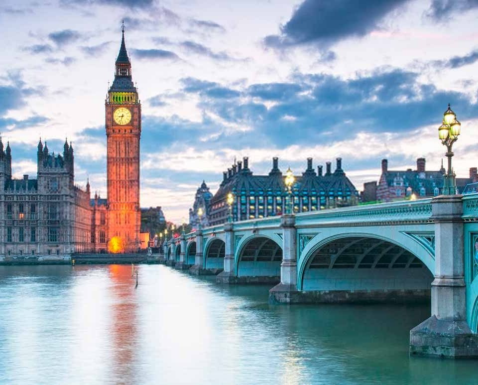 reveillon-no-big-ben-em-londres-com-sino-tocando