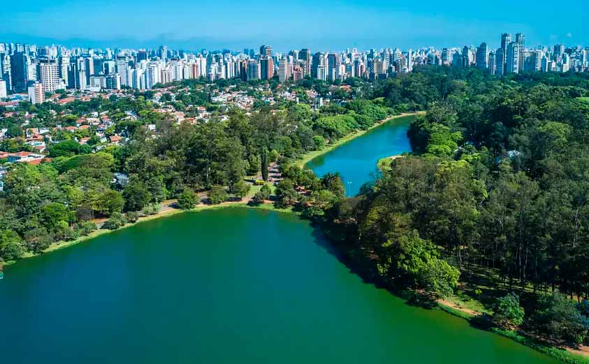 Pacotes de réveillon em São Paulo. Conheça o Parque Ibirapuera no Ano Novo.