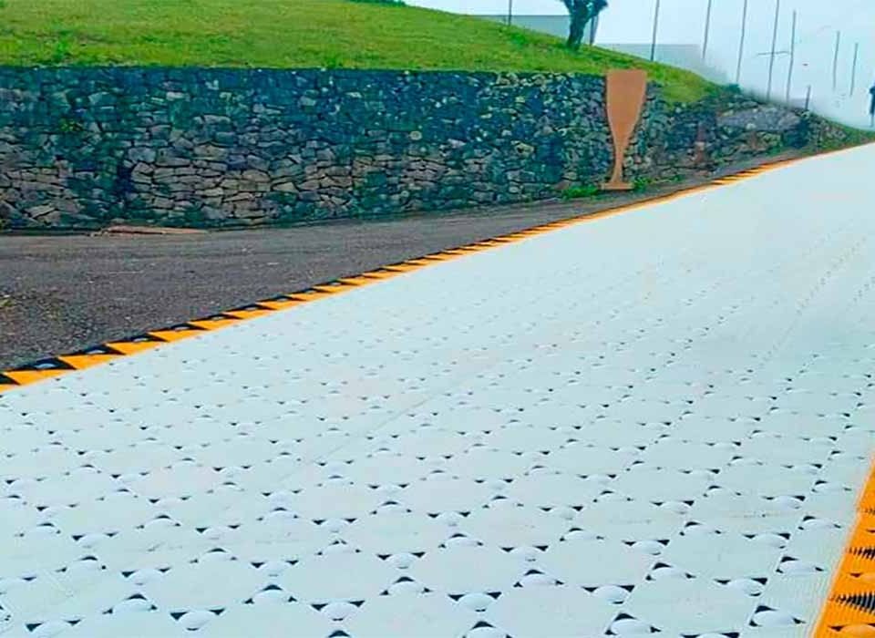 Pista-de-esqui-no-Brasil-com-120m-na-Serra-Gaucha