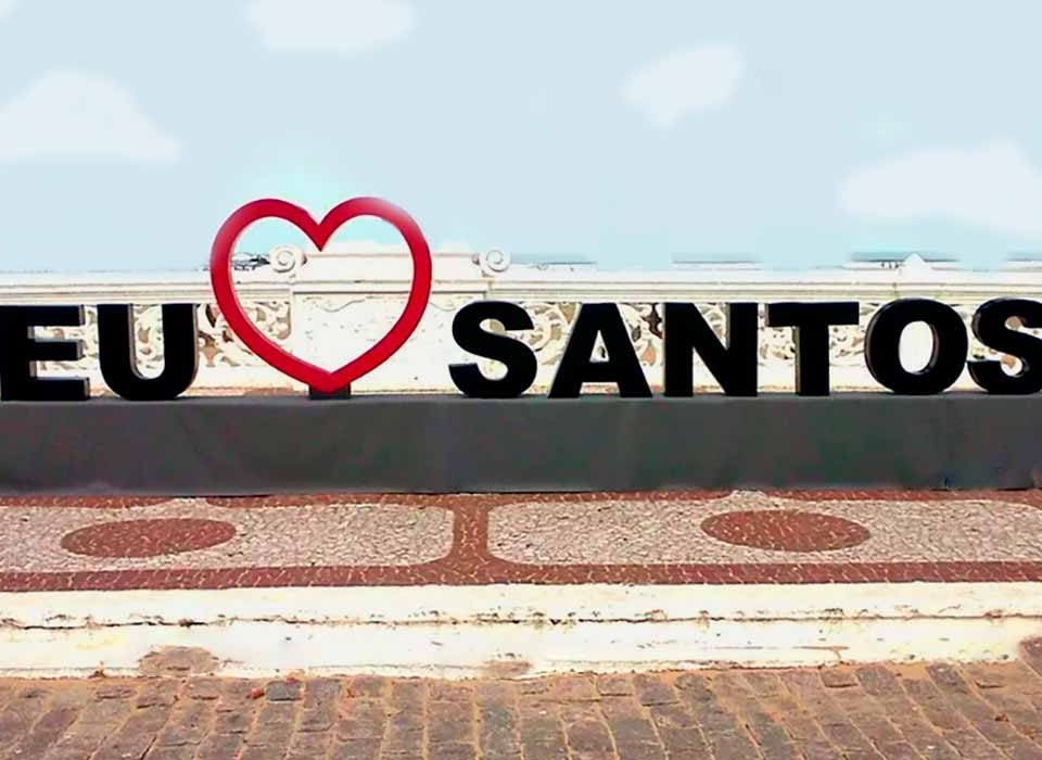 Pacotes-promocionais-no-reveillon-2024-nas-praias-de-Santos